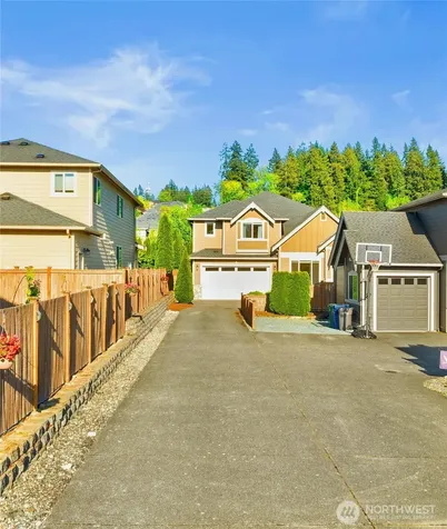 22313 38th Avenue SE Bothell WA 98021