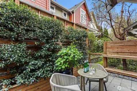6521 25th Avenue NE Seattle WA 98115