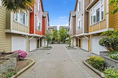 6521 25th Avenue NE Seattle WA 98115