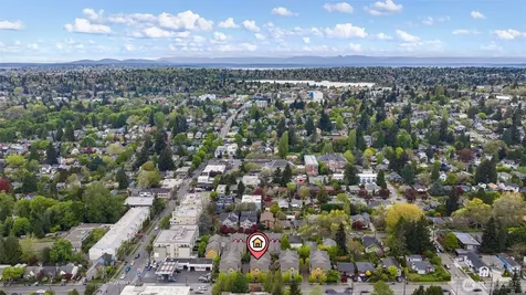 6521 25th Avenue NE Seattle WA 98115