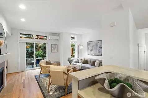 6521 25th Avenue NE Seattle WA 98115