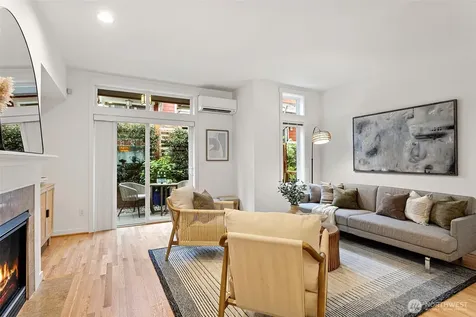 6521 25th Avenue NE Seattle WA 98115