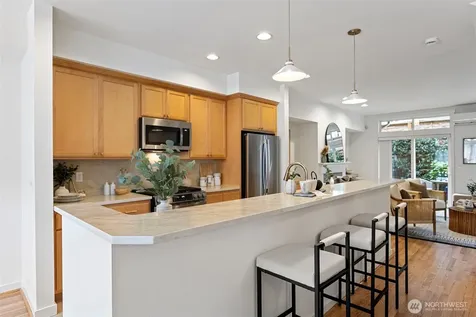 6521 25th Avenue NE Seattle WA 98115