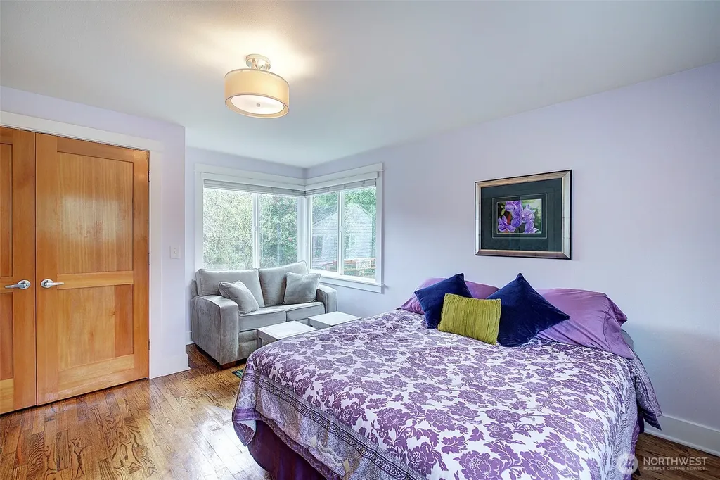 8451 35th Avenue SW Seattle WA 98126