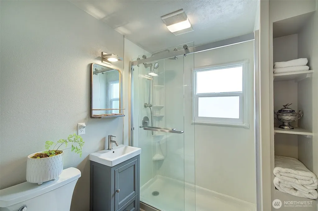 8451 35th Avenue SW Seattle WA 98126