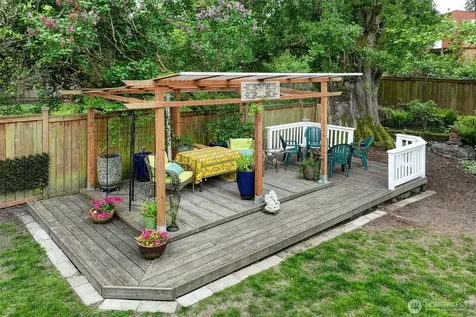 8451 35th Avenue SW Seattle WA 98126