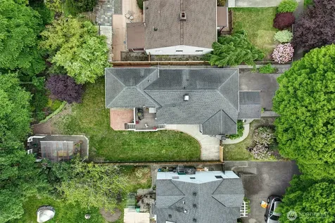 8451 35th Avenue SW Seattle WA 98126