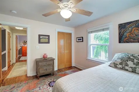 8451 35th Avenue SW Seattle WA 98126