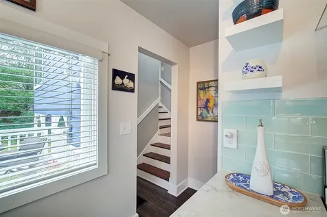 8451 35th Avenue SW Seattle WA 98126