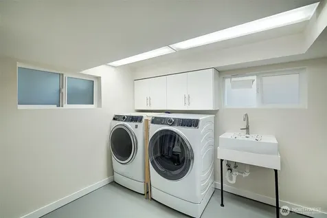 8451 35th Avenue SW Seattle WA 98126