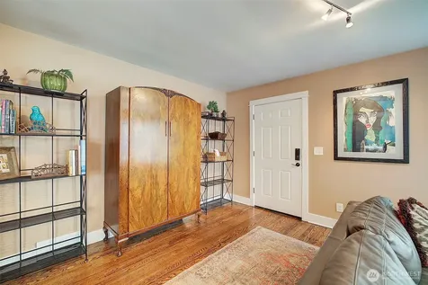8451 35th Avenue SW Seattle WA 98126