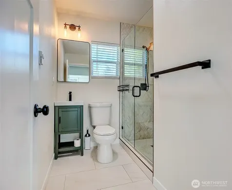 3806 35th Avenue W Seattle WA 98199