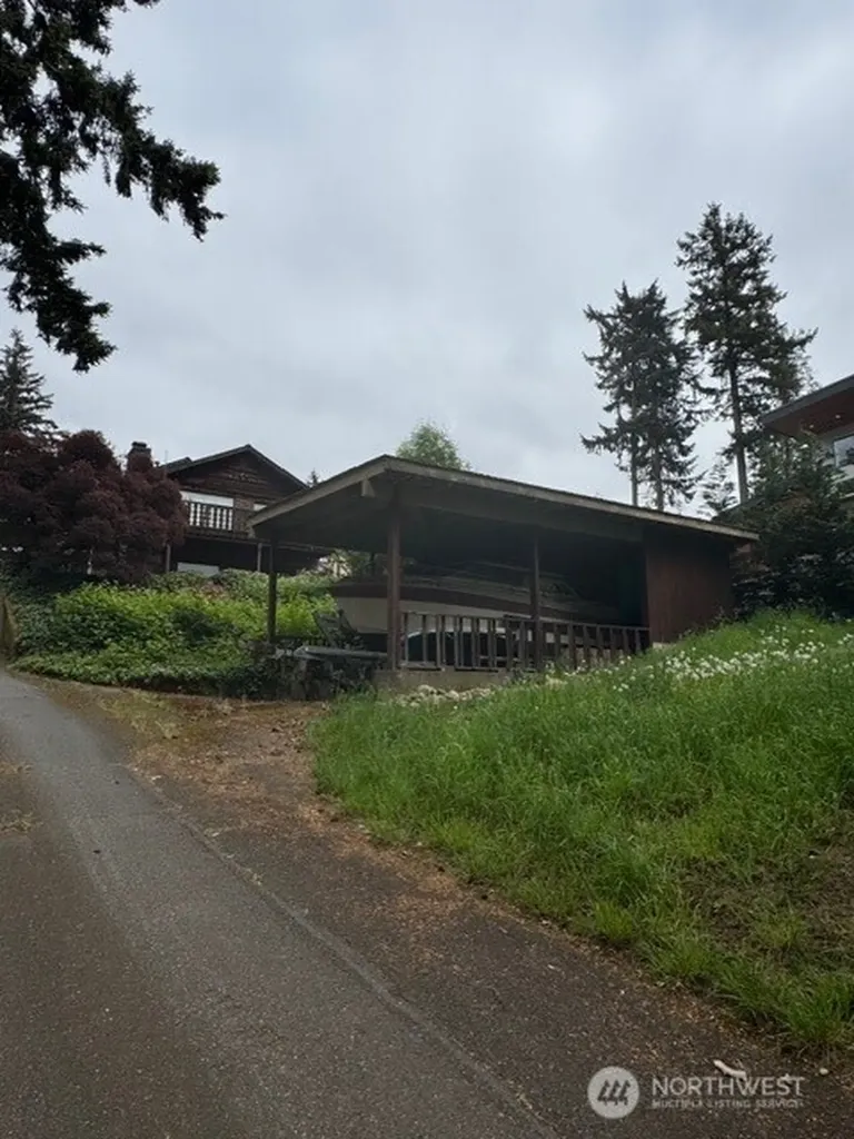 19021 46th Avenue S Seatac WA 98188
