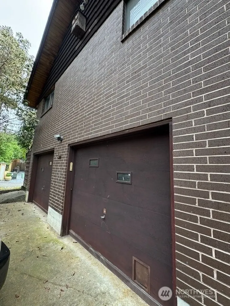 19021 46th Avenue S Seatac WA 98188