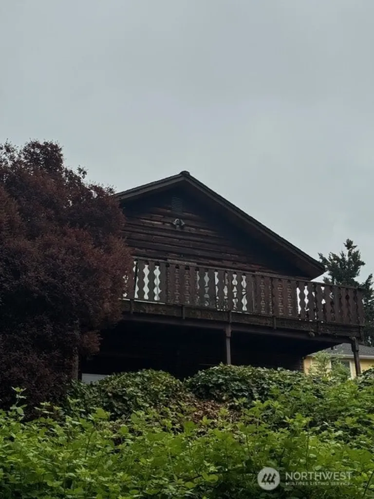 19021 46th Avenue S Seatac WA 98188