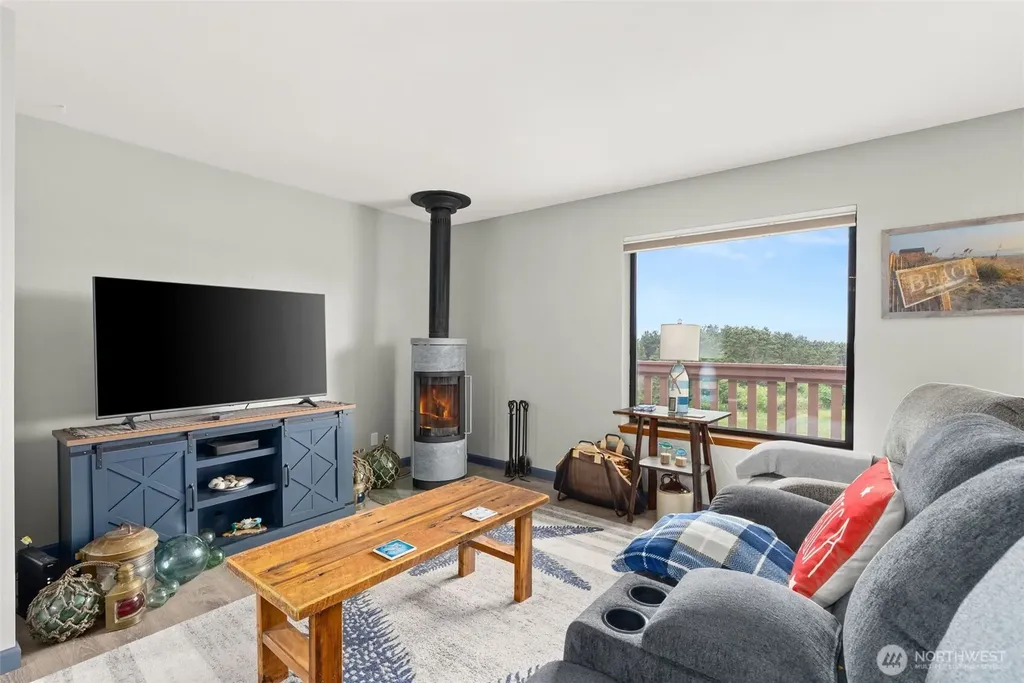 2855 S Forrest Street Westport WA 98595