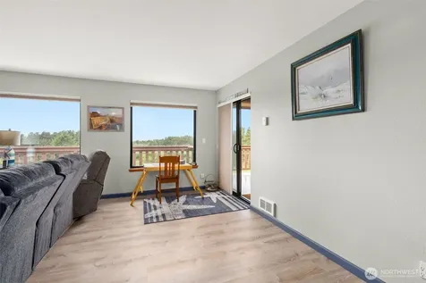 2855 S Forrest Street Westport WA 98595
