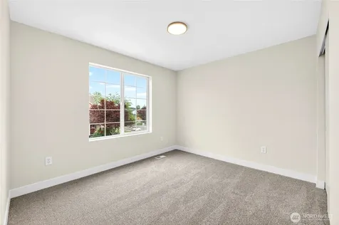 18328 113th Avenue E Puyallup WA 98374