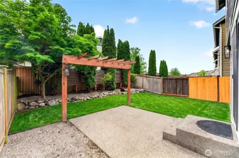 18328 113th Avenue E Puyallup WA 98374
