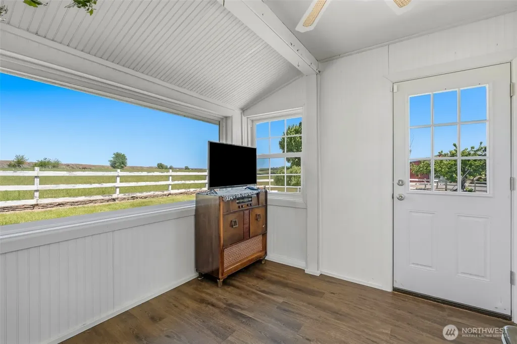 18253 B NW Ephrata WA 98823