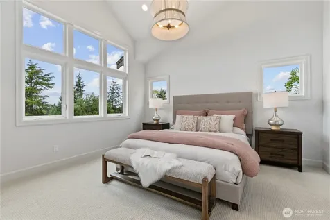 6832 47th Avenue NE Seattle WA 98115