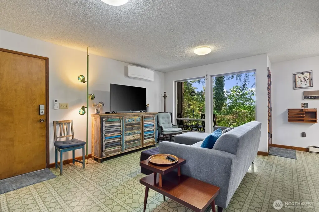 3068 169th Avenue NE Bellevue WA 98008
