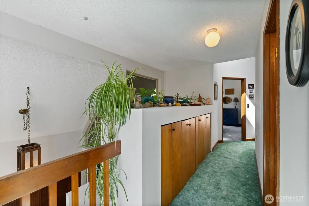 3068 169th Avenue NE Bellevue WA 98008