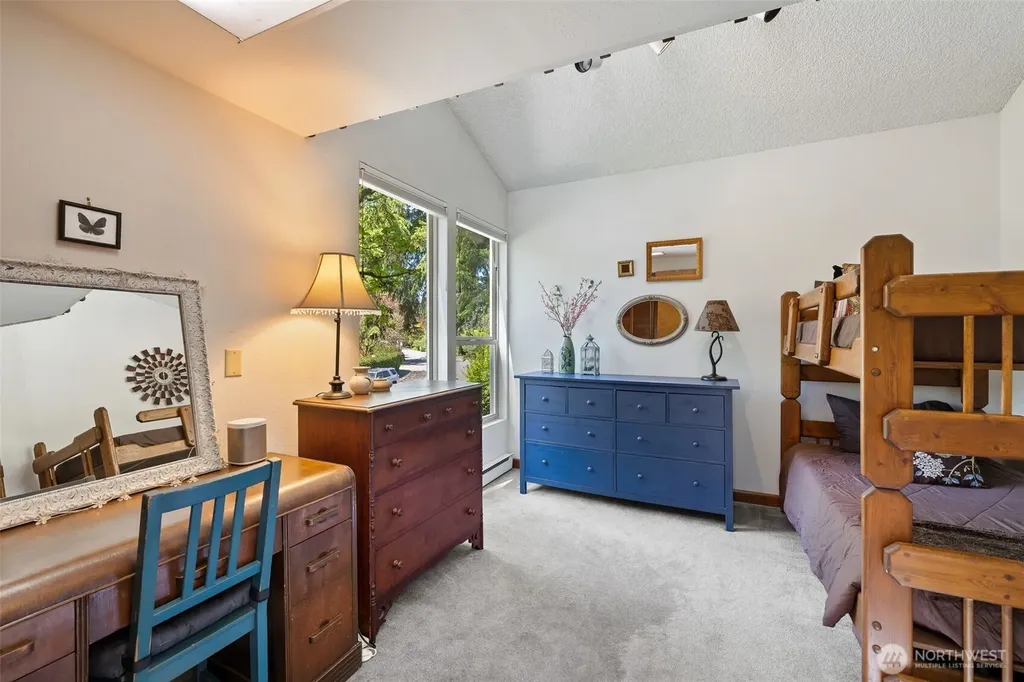 3068 169th Avenue NE Bellevue WA 98008