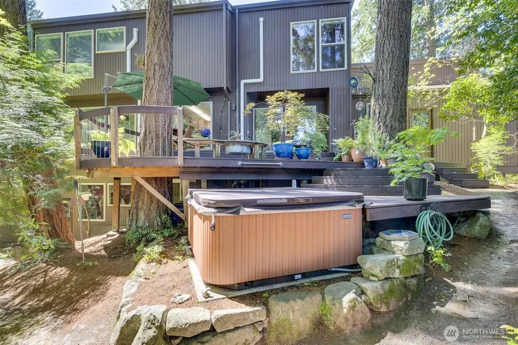3068 169th Avenue NE Bellevue WA 98008