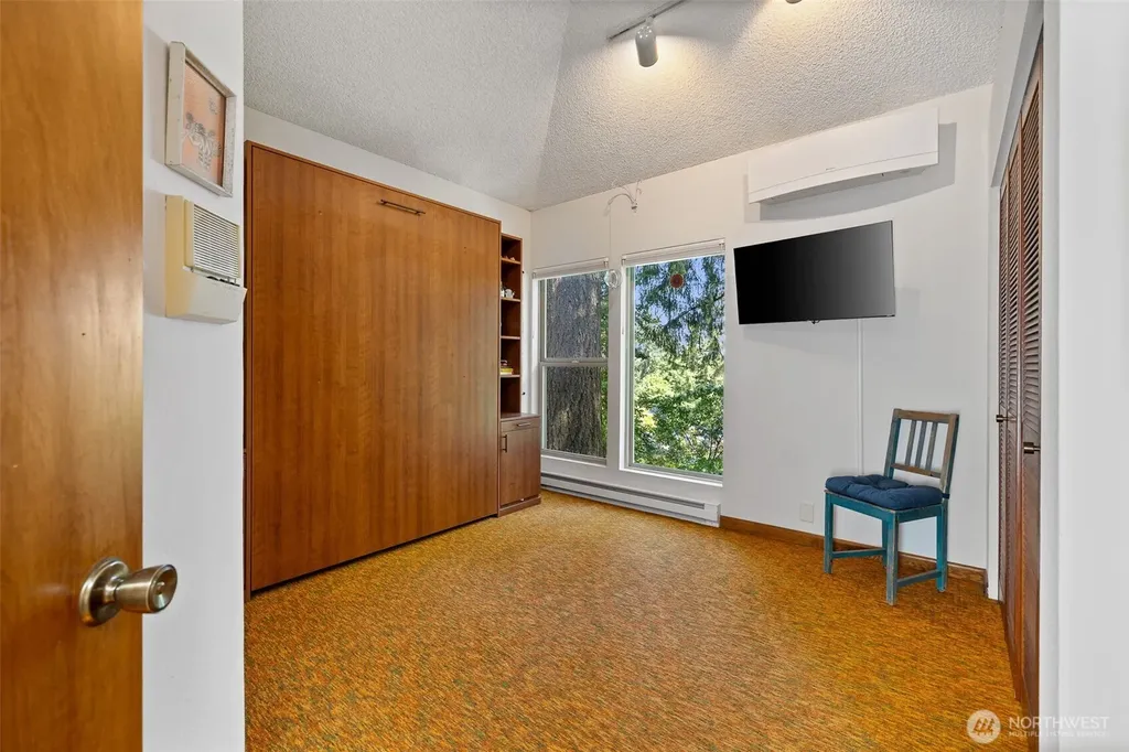 3068 169th Avenue NE Bellevue WA 98008