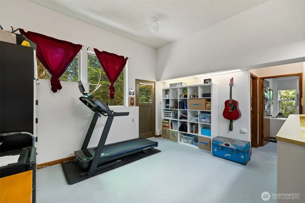 3068 169th Avenue NE Bellevue WA 98008