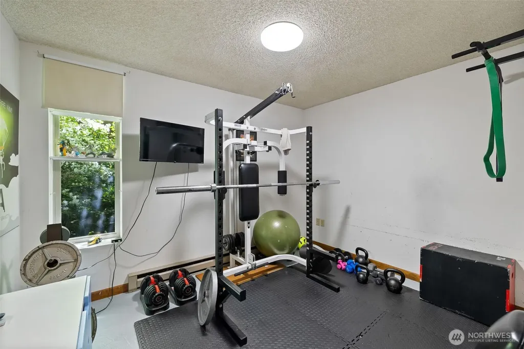 3068 169th Avenue NE Bellevue WA 98008