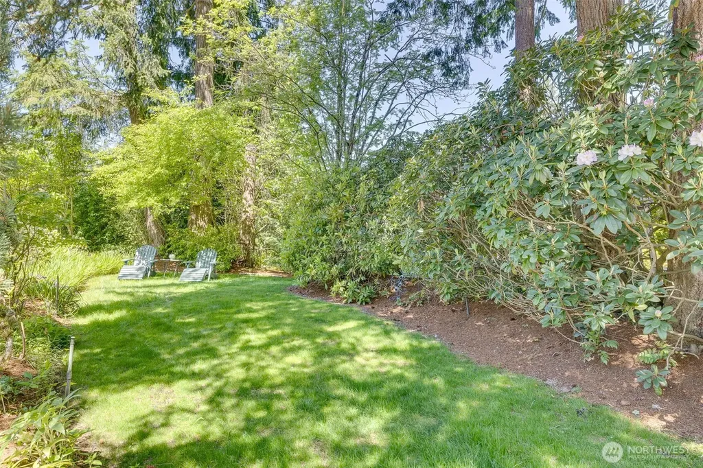3068 169th Avenue NE Bellevue WA 98008