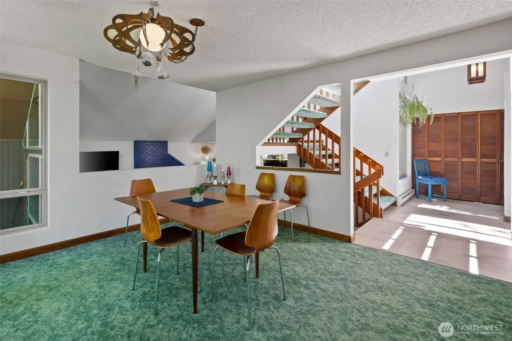 3068 169th Avenue NE Bellevue WA 98008