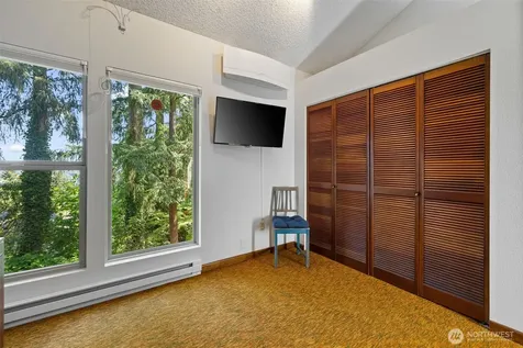 3068 169th Avenue NE Bellevue WA 98008