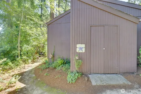 3068 169th Avenue NE Bellevue WA 98008