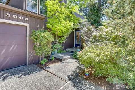 3068 169th Avenue NE Bellevue WA 98008