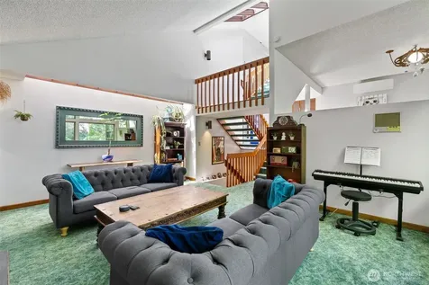 3068 169th Avenue NE Bellevue WA 98008