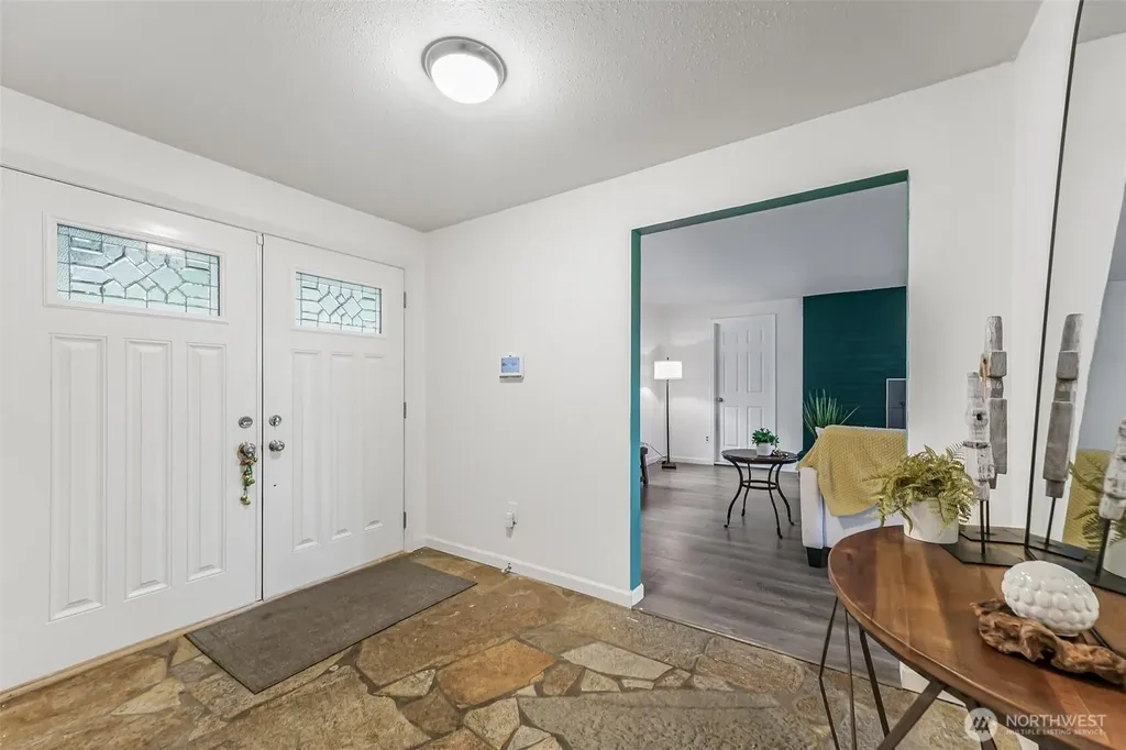 11404 Karshner Road E Edgewood WA 98372