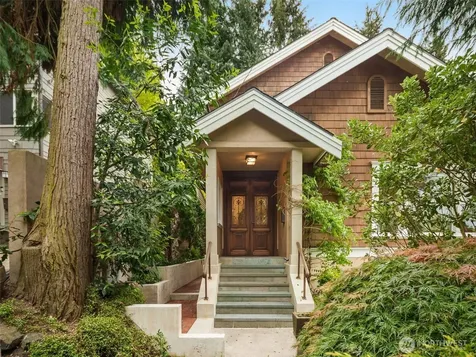 1007 W Newell Street Seattle WA 98119