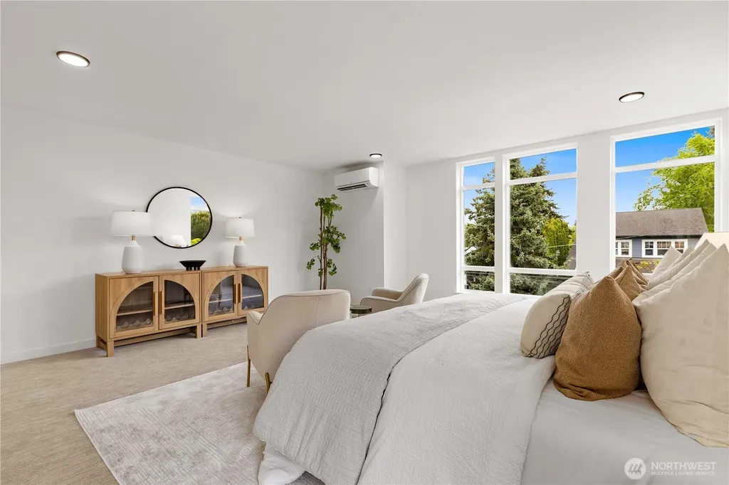 1706 N 47th Street Seattle WA 98103