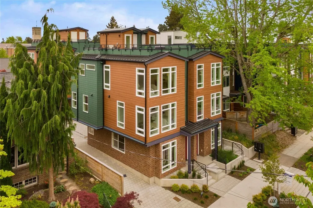 1706 N 47th Street Seattle WA 98103