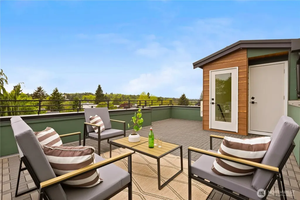 1706 N 47th Street Seattle WA 98103