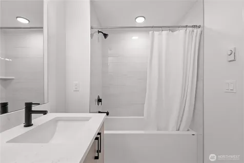 1706 N 47th Street Seattle WA 98103