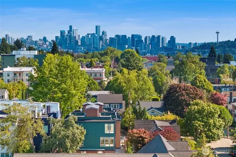 1706 N 47th Street Seattle WA 98103