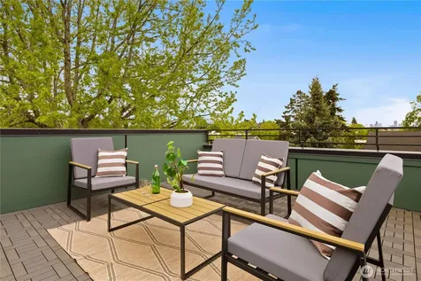 1706 N 47th Street Seattle WA 98103