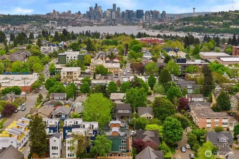1706 N 47th Street Seattle WA 98103