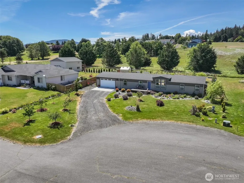 61 Kestral Place Sequim WA 98382
