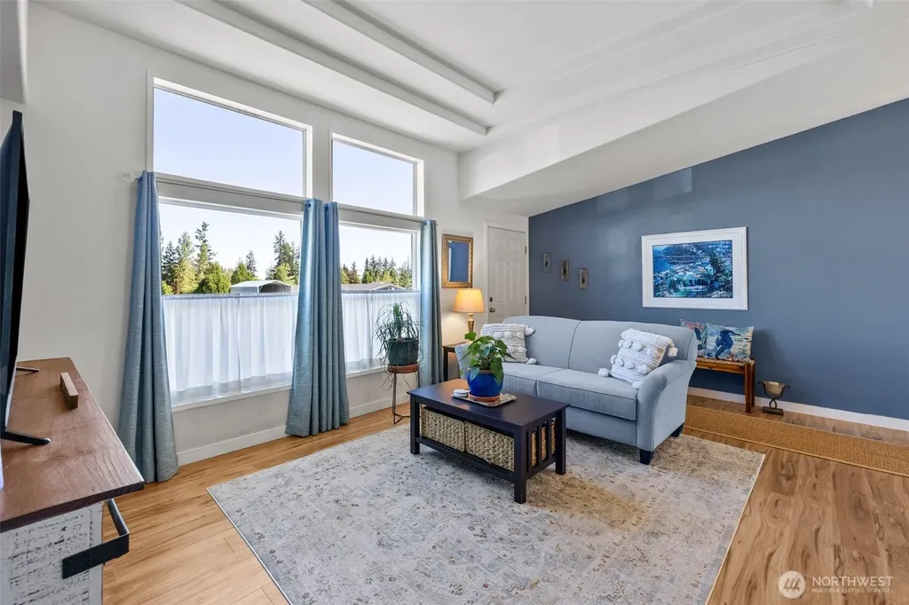 61 Kestral Place Sequim WA 98382
