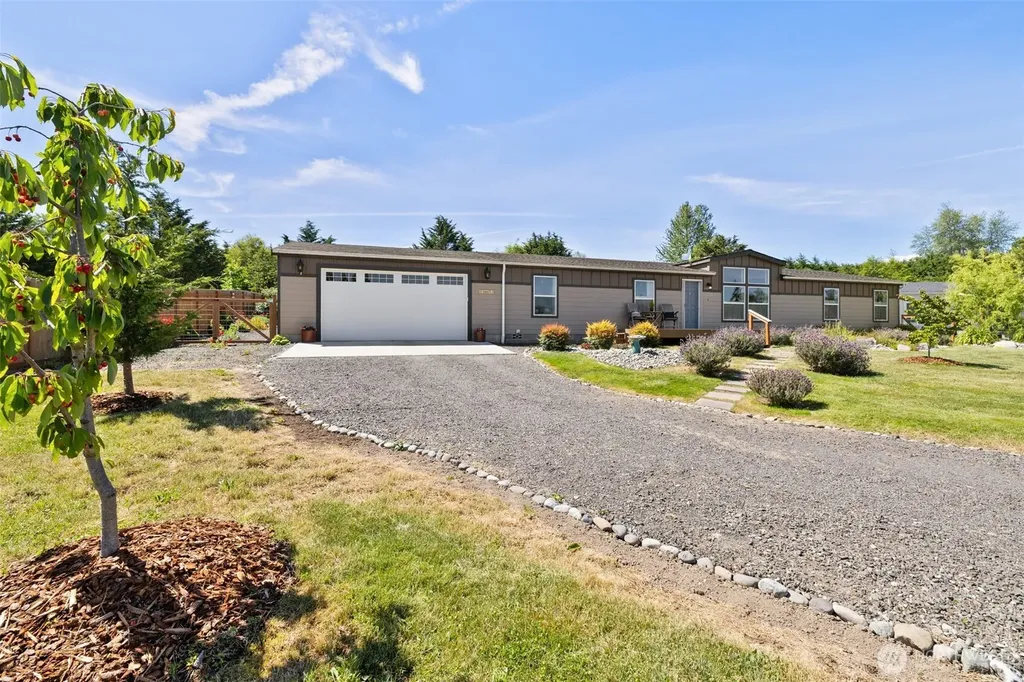 61 Kestral Place Sequim WA 98382